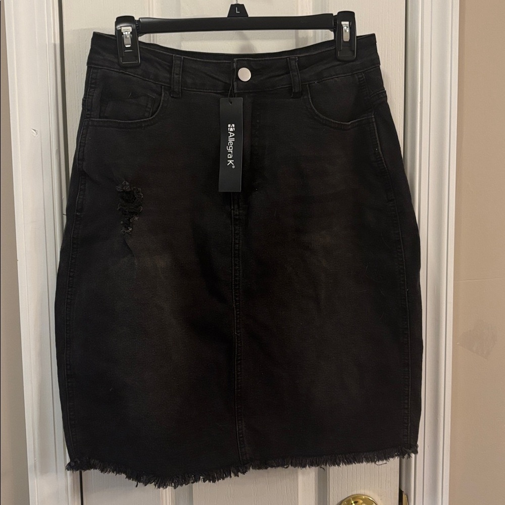NWT Allegra K Black Denim Skirt with Frayed Hem size small